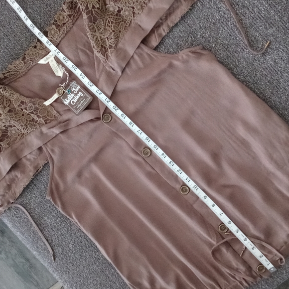 🆕 🍁Matilda Jane🍁 - Brown "Ambitious You" Vest w/Crochet Lace Collar - Picture 16 of 16